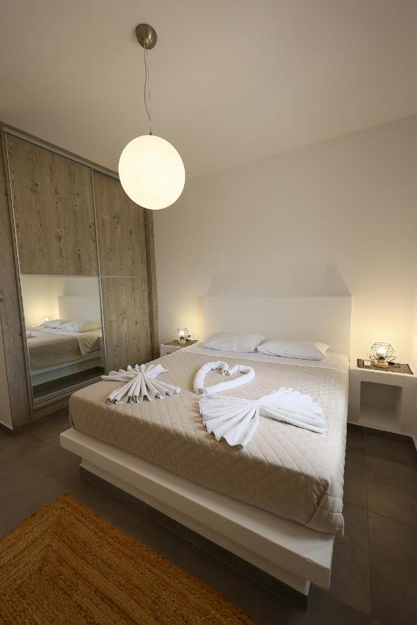 Aerial Apartamento Karterados (Santorini)